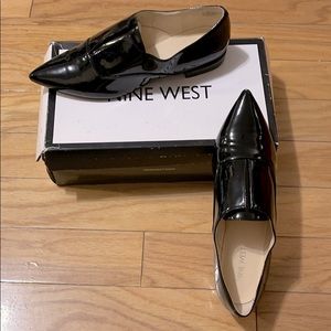 Nine West NWB size 8 patent leather point flats